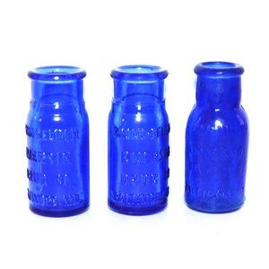 Set Of 3 Vintage Emerson Bromo Seltzer Bottles Cobalt Blue Home Decor Glass